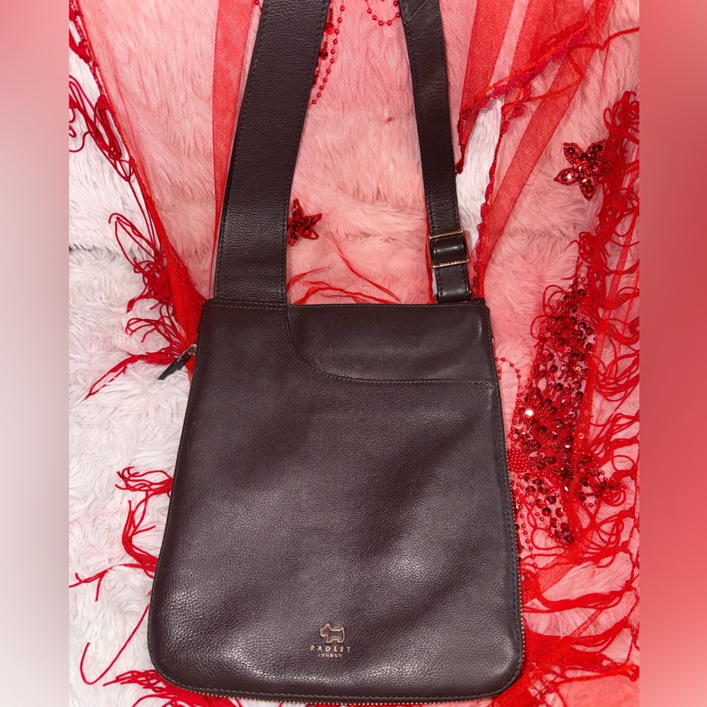 Amazing Radley London Quiet Luxury Brown Leather Satchel Bag